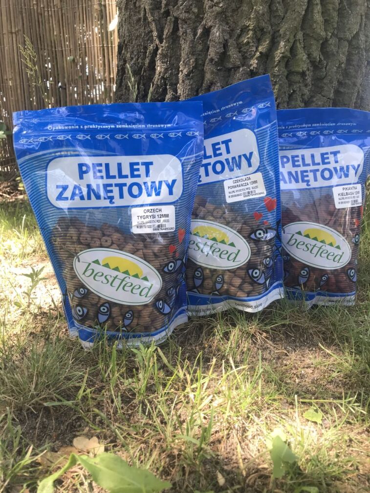 Pellet zanętowy Best Feed 12mm, 800g - Halibut