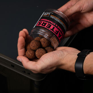 Kulki Ultimate Products Monster Crab & Strawberry Wafters 24mm - 2