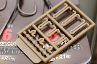 Przypon Korda Dark Matter Carp 4 Wide Gape 30lb - 3