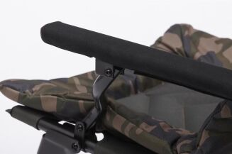 Fotel karpiowy Prologic Avenger Comfort Camo Chair  - 4