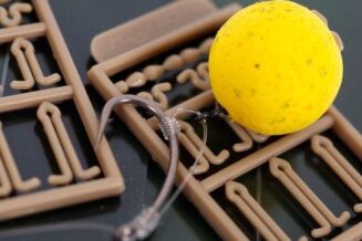 Przypon Korda IQ Kurv Shank 8 Barbed 10lb 4.5kg - 2